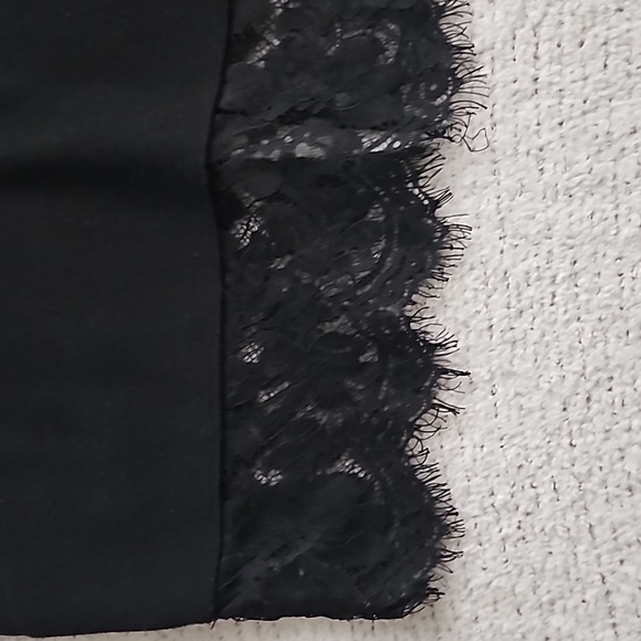 Forever 21 Cropped top with Lace detail - Picture 2 of 4